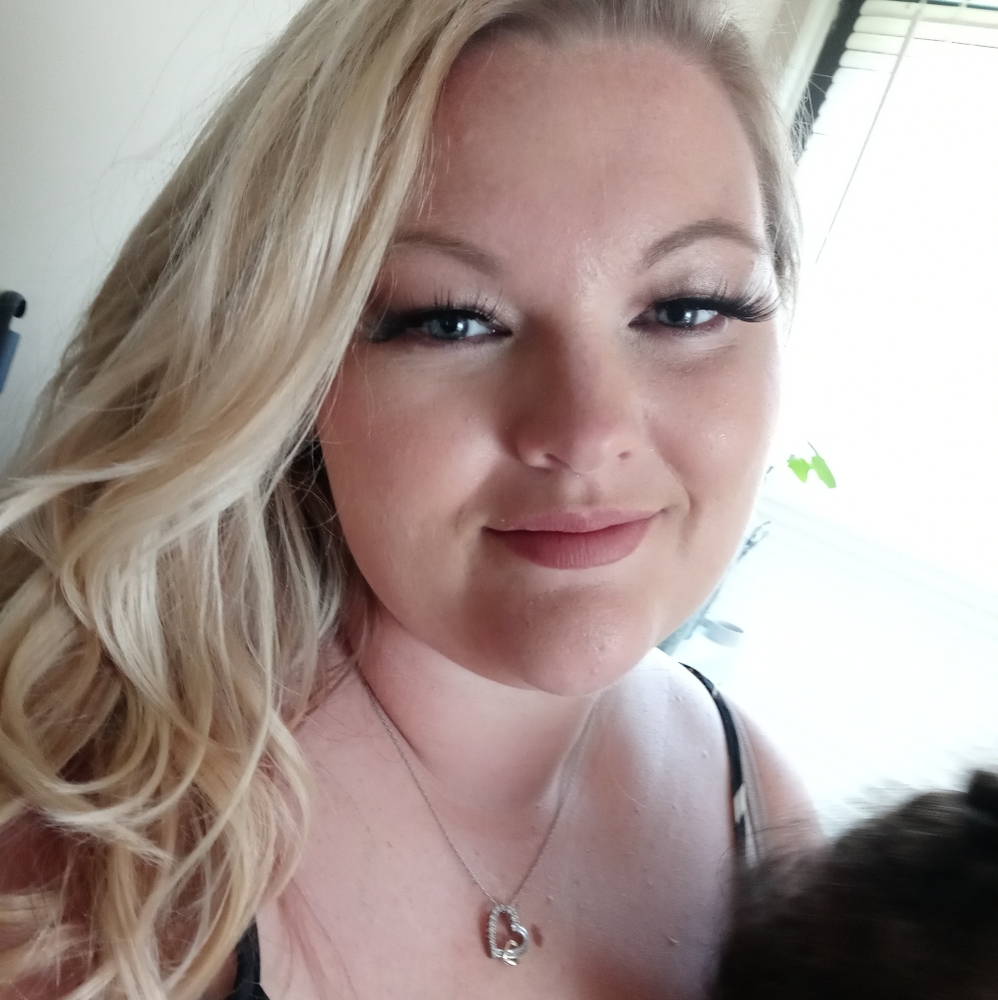 Meet your Posher, Crystal